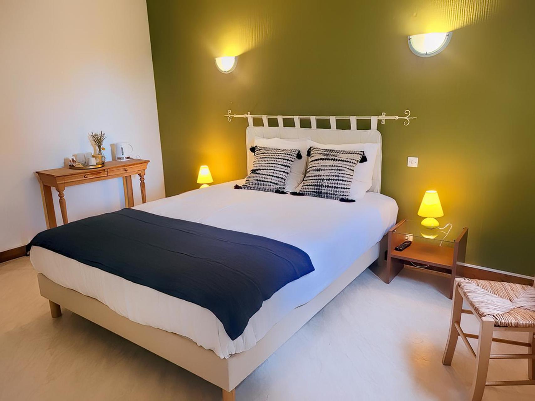Logis De La Garenne Bed & Breakfast Mortagne-sur-Gironde