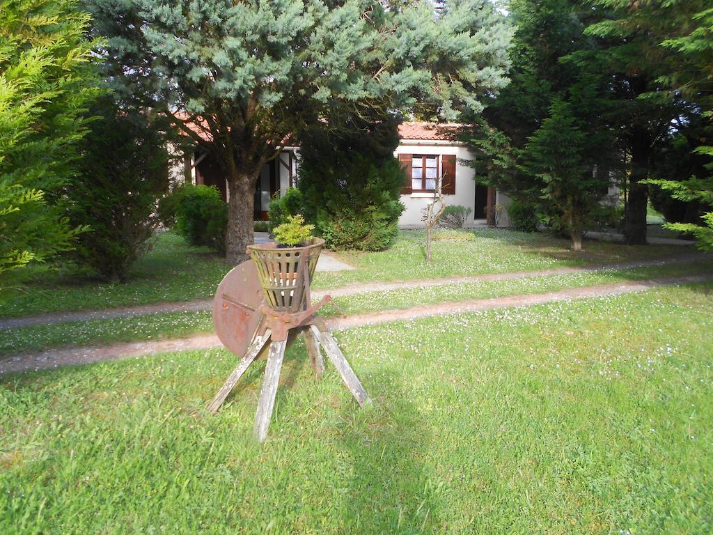 Logis De La Garenne *